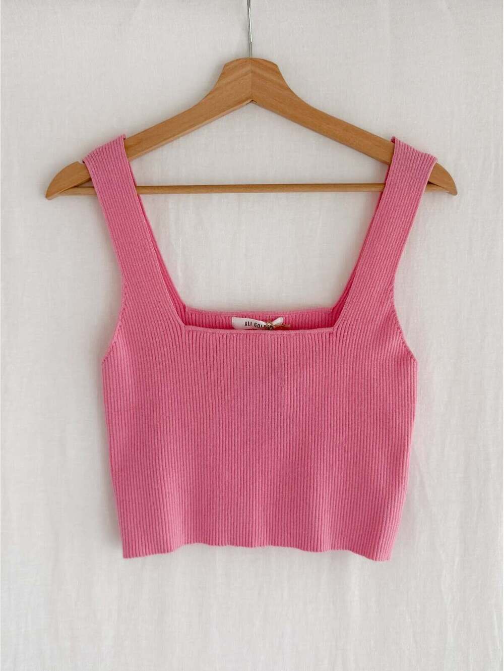 ALI GOLDEN (NWT) - SIZE M